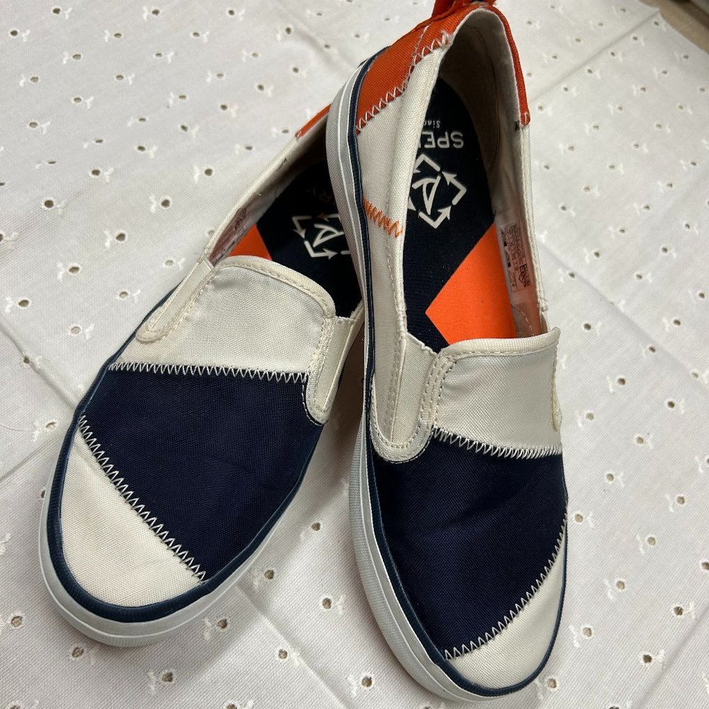 Sperry Slip-on Sneaker